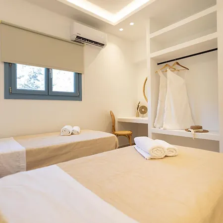 Apaggio Luxury Villa