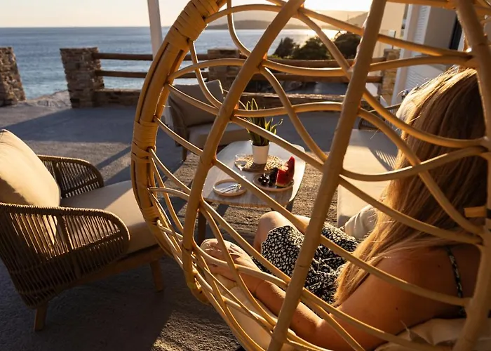 Apaggio Luxury Villa *