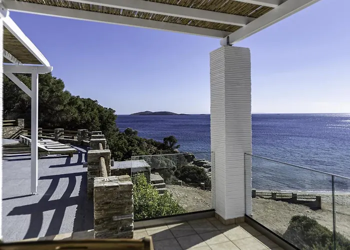 Apaggio Luxury Villa *