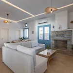 Apaggio Luxury Villa