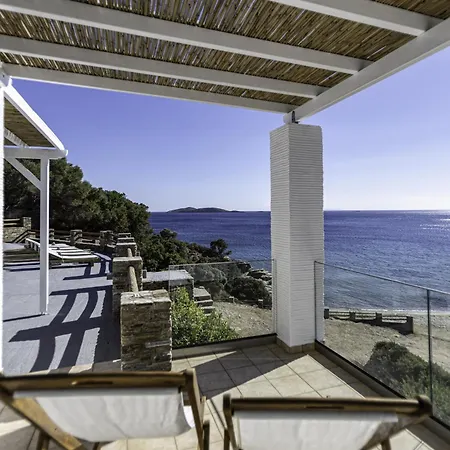 Apaggio Luxury Villa *